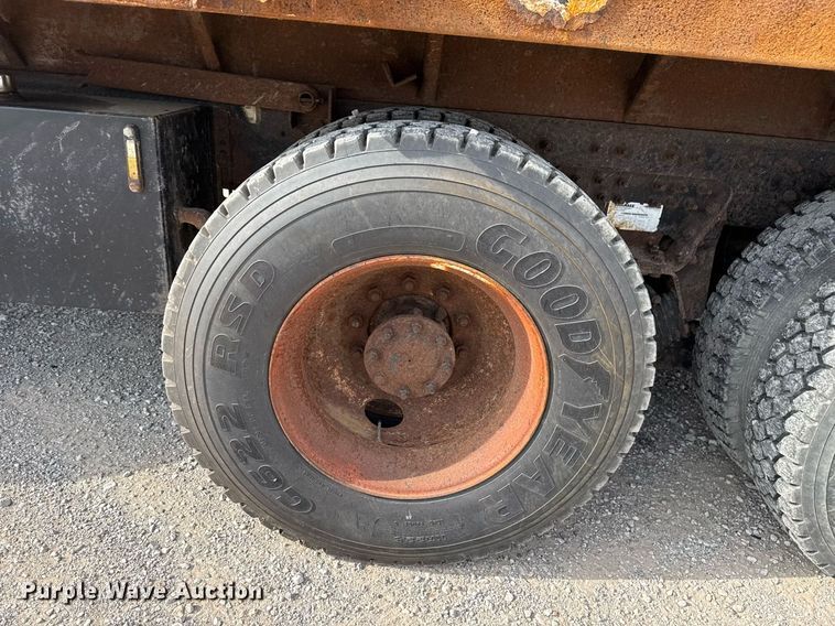 image for item DS3799 2008 International 7400 dump truck