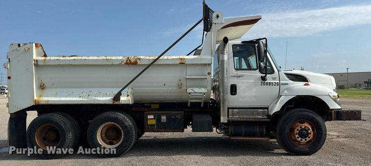 image for item DS3800 2008 International 7400 dump truck