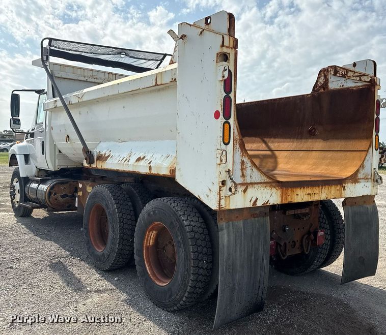 image for item DS3800 2008 International 7400 dump truck