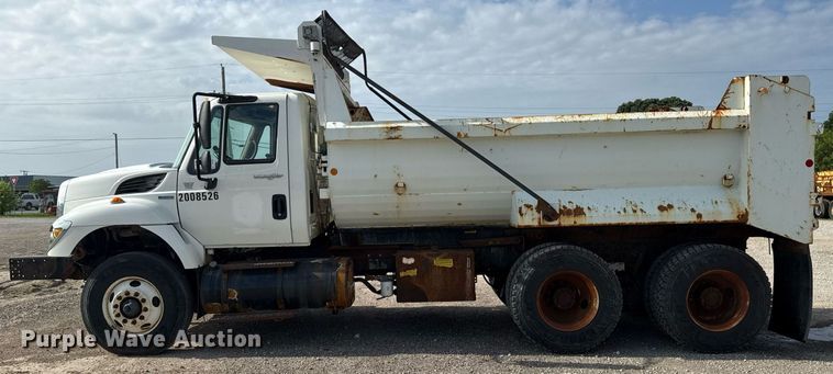 image for item DS3800 2008 International 7400 dump truck