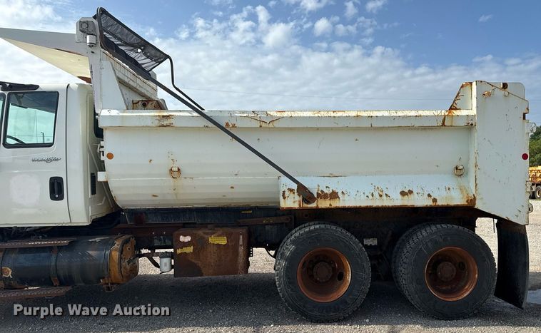 image for item DS3800 2008 International 7400 dump truck