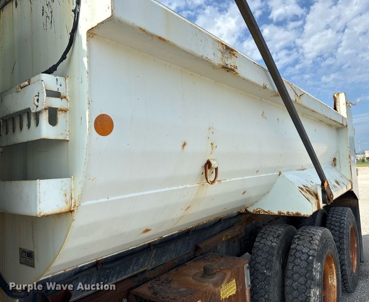 image for item DS3800 2008 International 7400 dump truck