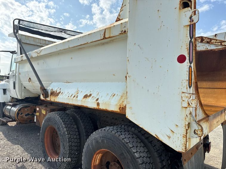 image for item DS3800 2008 International 7400 dump truck