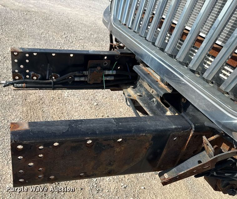 image for item DS3800 2008 International 7400 dump truck