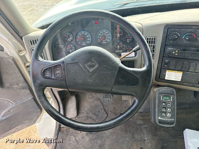 image for item DS3800 2008 International 7400 dump truck