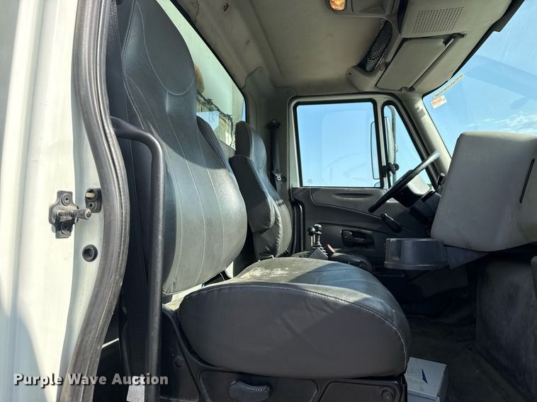 image for item DS3800 2008 International 7400 dump truck