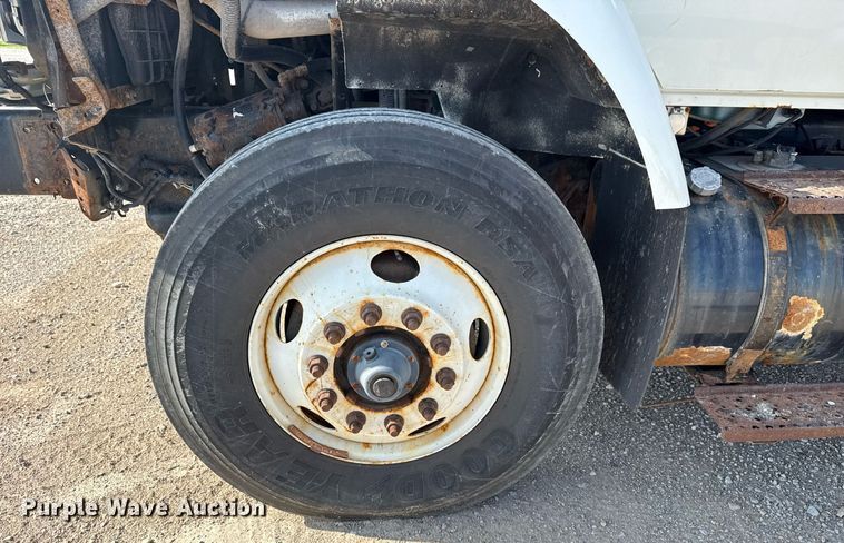 image for item DS3800 2008 International 7400 dump truck