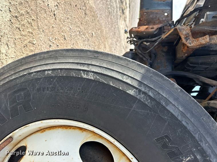 image for item DS3800 2008 International 7400 dump truck