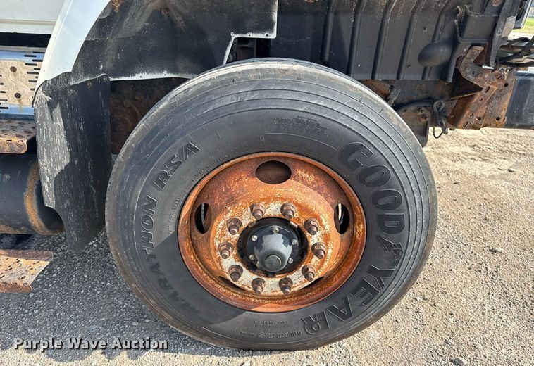 image for item DS3800 2008 International 7400 dump truck