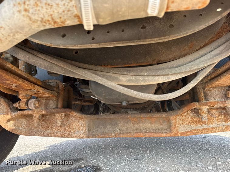 image for item DS3800 2008 International 7400 dump truck