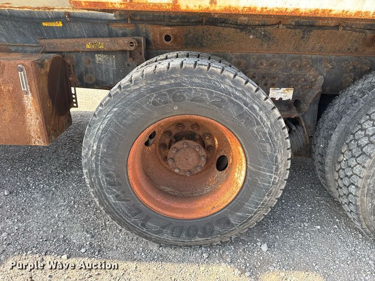 image for item DS3800 2008 International 7400 dump truck