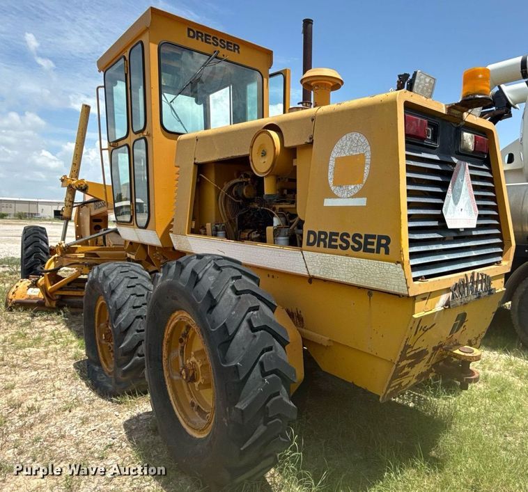 image for item DS3802 Dresser motor grader