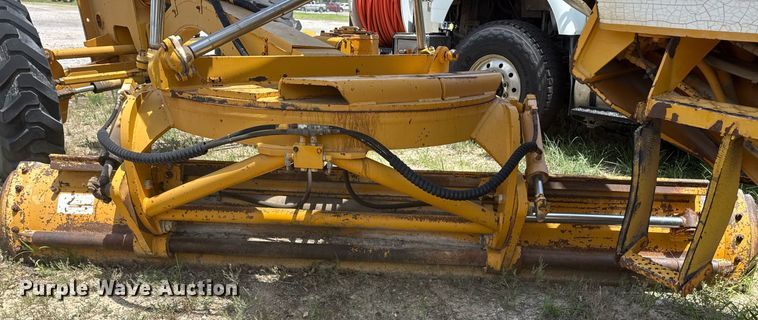 image for item DS3802 Dresser motor grader