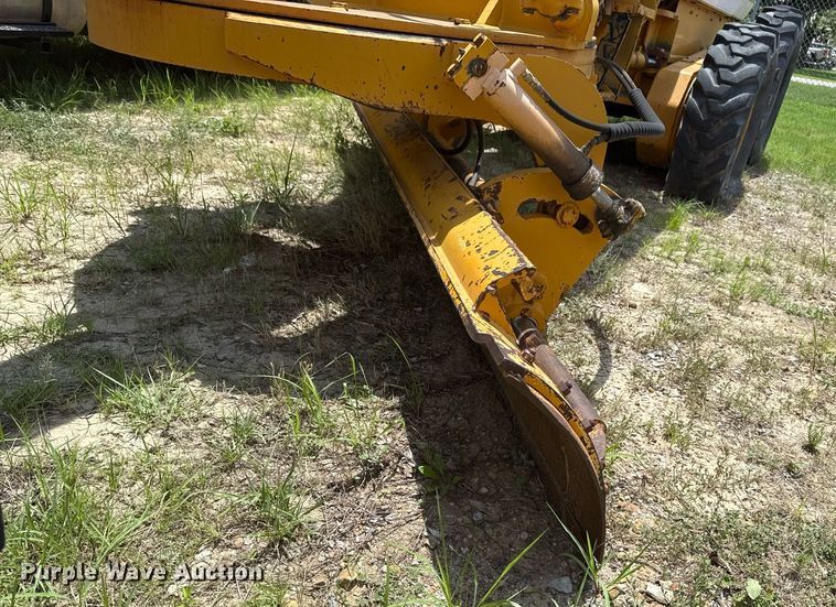 image for item DS3802 Dresser motor grader