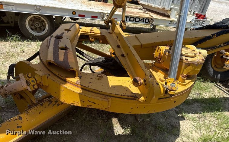 image for item DS3802 Dresser motor grader