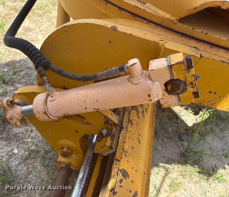 image for item DS3802 Dresser motor grader