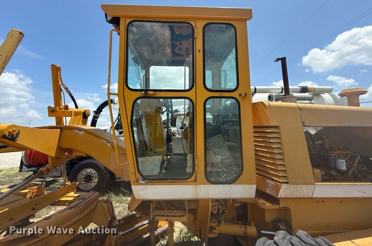 image for item DS3802 Dresser motor grader