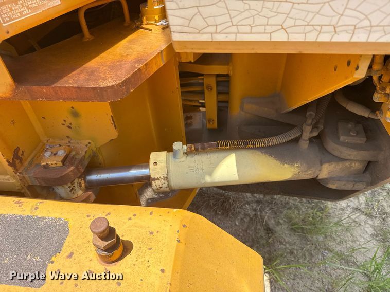 image for item DS3802 Dresser motor grader