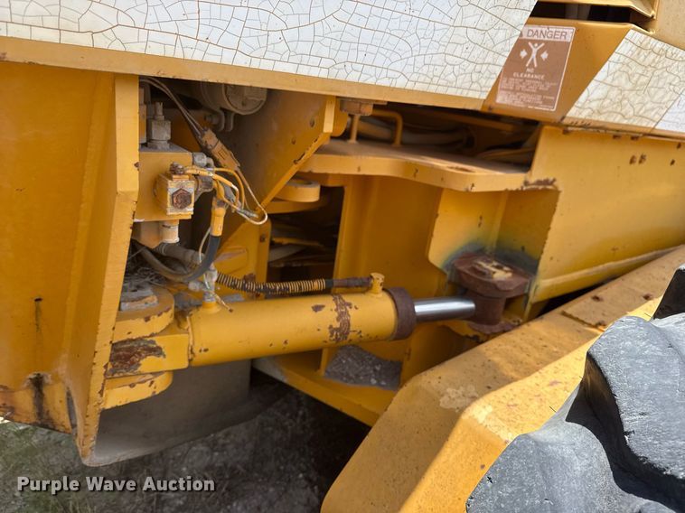 image for item DS3802 Dresser motor grader