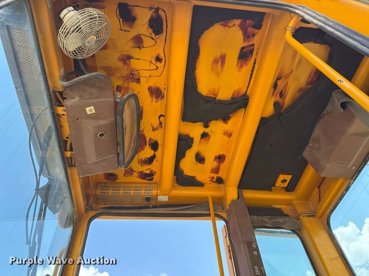 image for item DS3802 Dresser motor grader