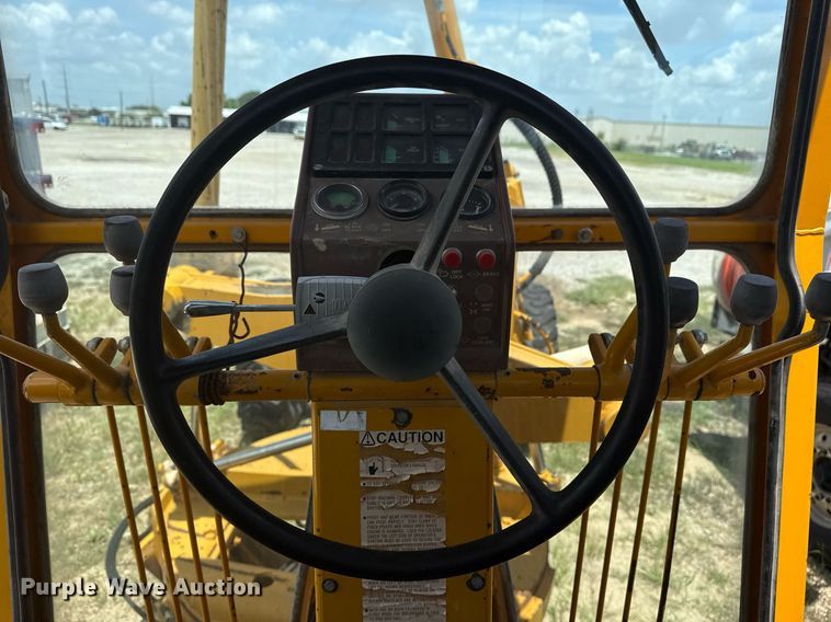 image for item DS3802 Dresser motor grader