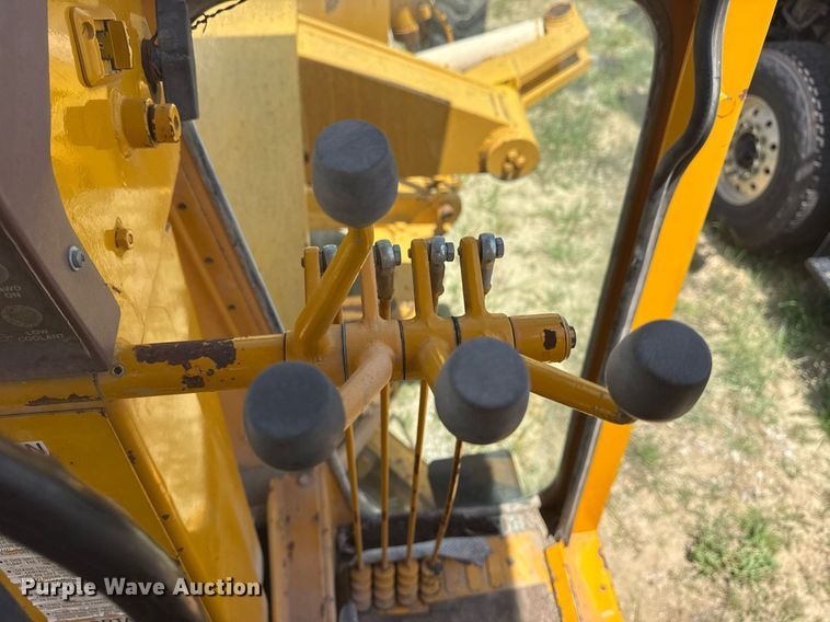 image for item DS3802 Dresser motor grader