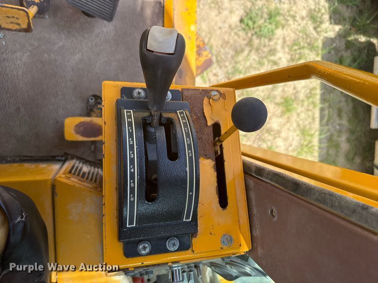 image for item DS3802 Dresser motor grader