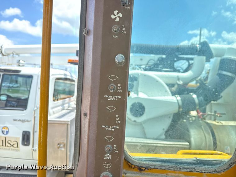 image for item DS3802 Dresser motor grader