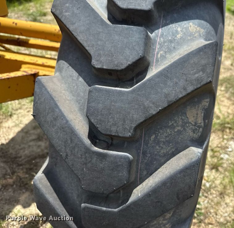 image for item DS3802 Dresser motor grader