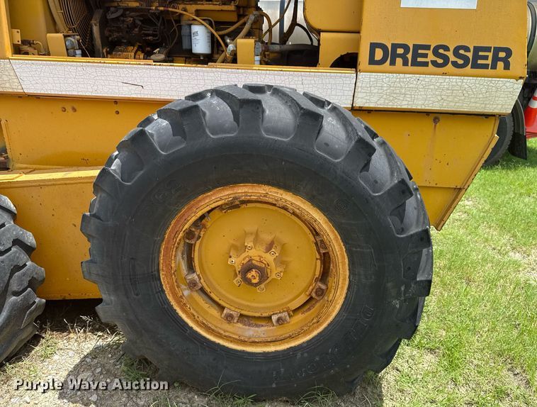 image for item DS3802 Dresser motor grader