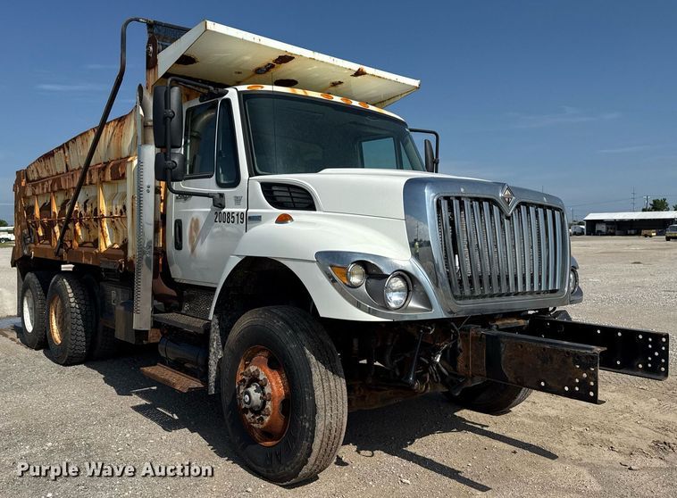 image for item DS3803 2008 International 7400 dump truck