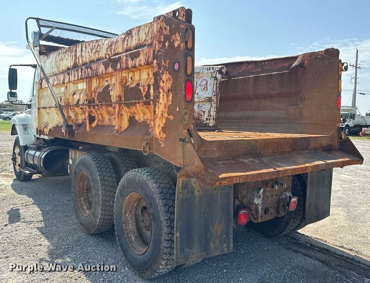 image for item DS3803 2008 International 7400 dump truck