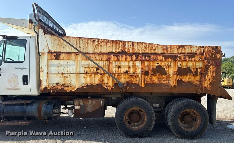 image for item DS3803 2008 International 7400 dump truck