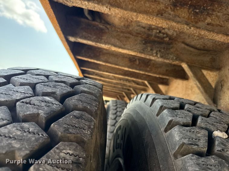 image for item DS3803 2008 International 7400 dump truck