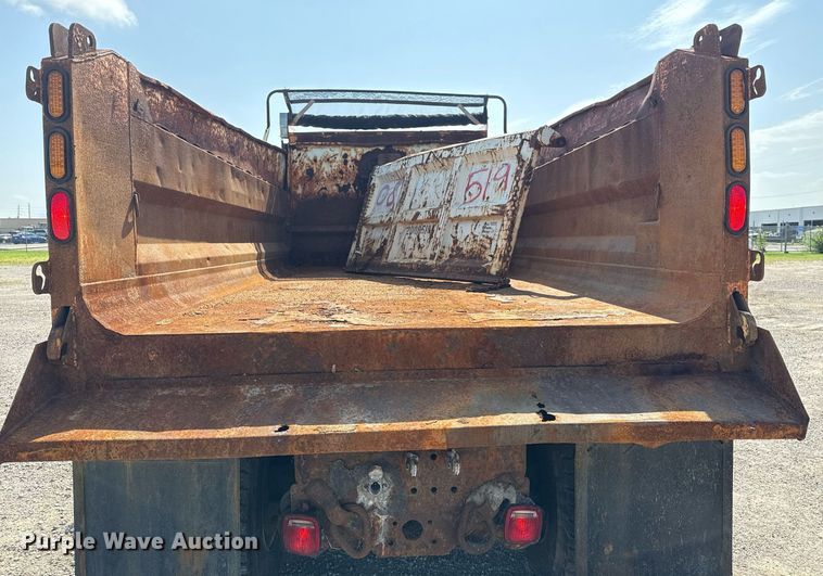 image for item DS3803 2008 International 7400 dump truck