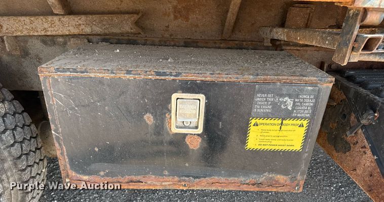 image for item DS3803 2008 International 7400 dump truck