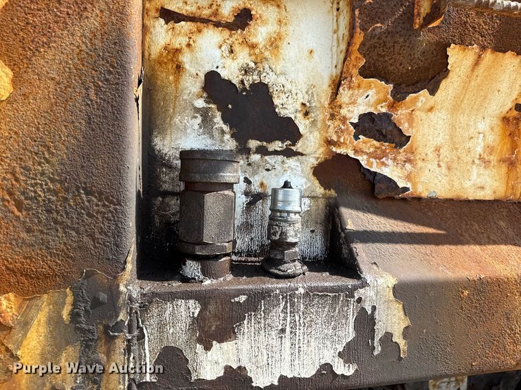 image for item DS3803 2008 International 7400 dump truck