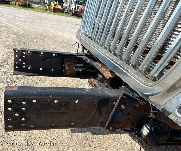 image for item DS3803 2008 International 7400 dump truck