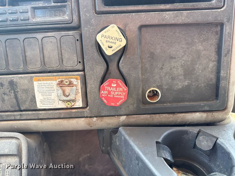 image for item DS3803 2008 International 7400 dump truck