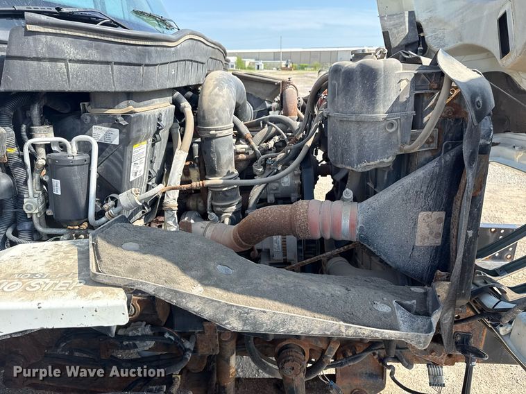 image for item DS3803 2008 International 7400 dump truck