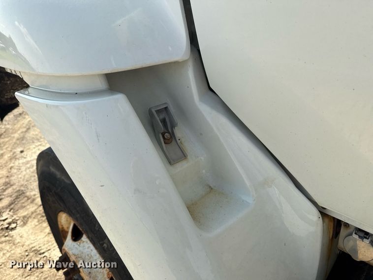 image for item DS3803 2008 International 7400 dump truck