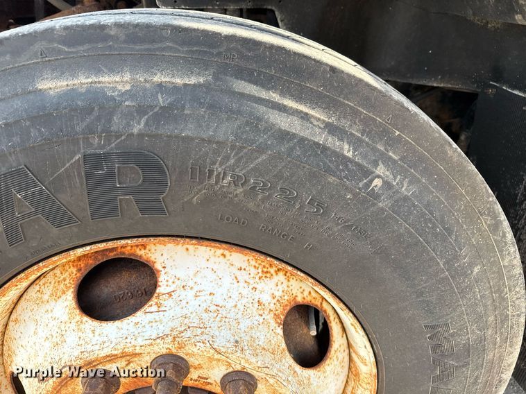 image for item DS3803 2008 International 7400 dump truck