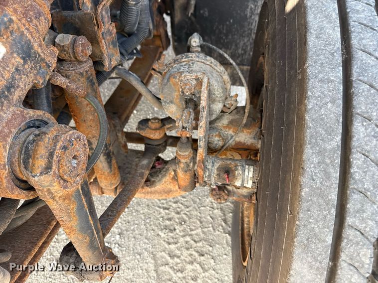 image for item DS3803 2008 International 7400 dump truck