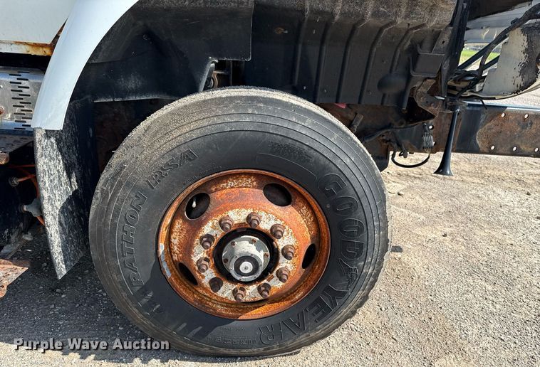 image for item DS3803 2008 International 7400 dump truck