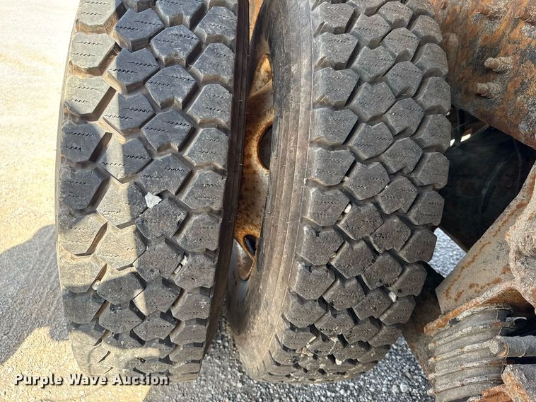 image for item DS3803 2008 International 7400 dump truck