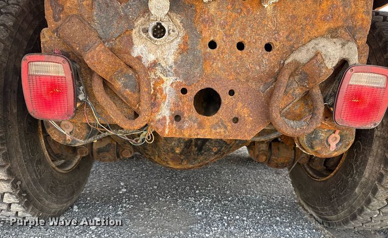 image for item DS3803 2008 International 7400 dump truck