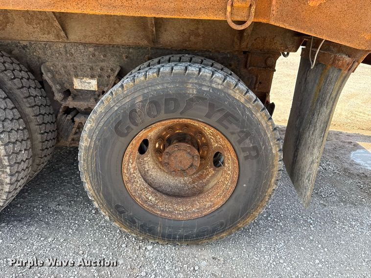 image for item DS3803 2008 International 7400 dump truck