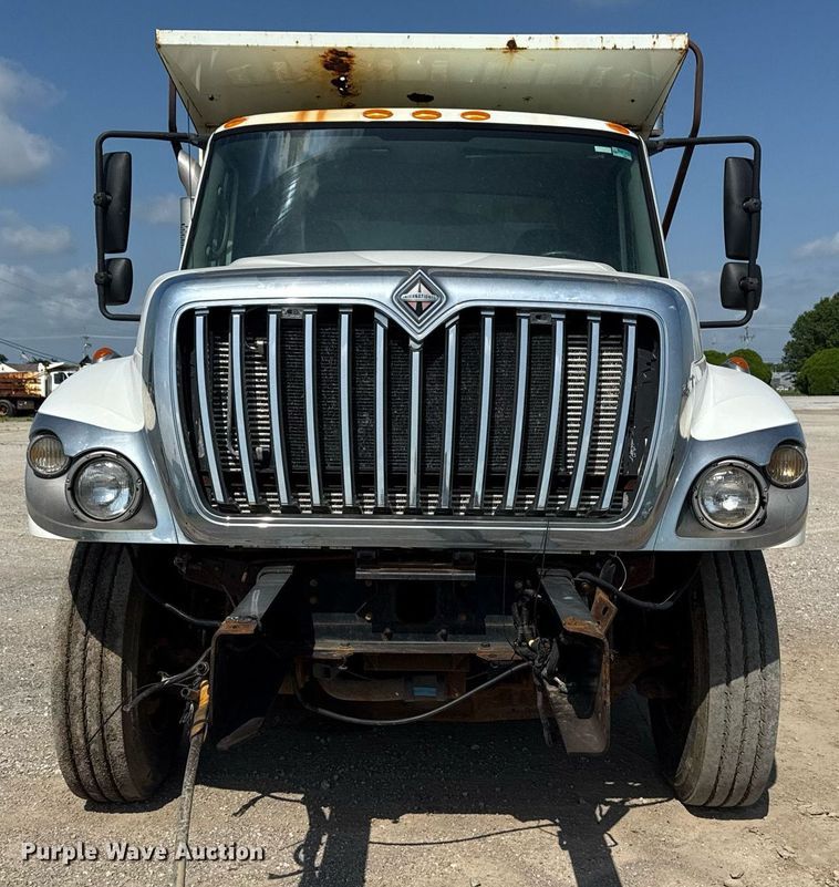 image for item DS3804 2008 International 7400 dump truck