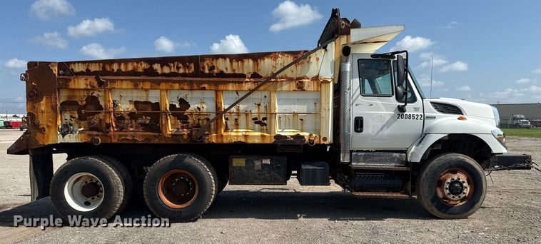 image for item DS3804 2008 International 7400 dump truck