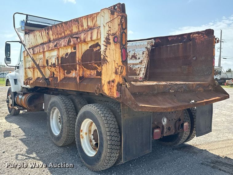 image for item DS3804 2008 International 7400 dump truck